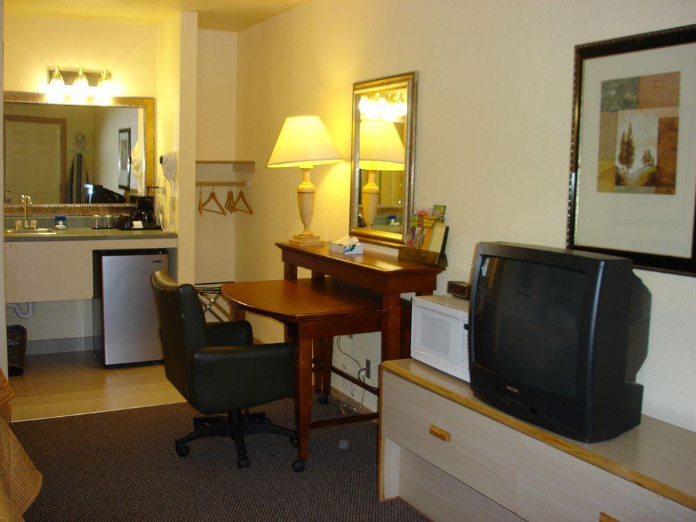 Value Inn Motel Eugene Airport Екстер'єр фото