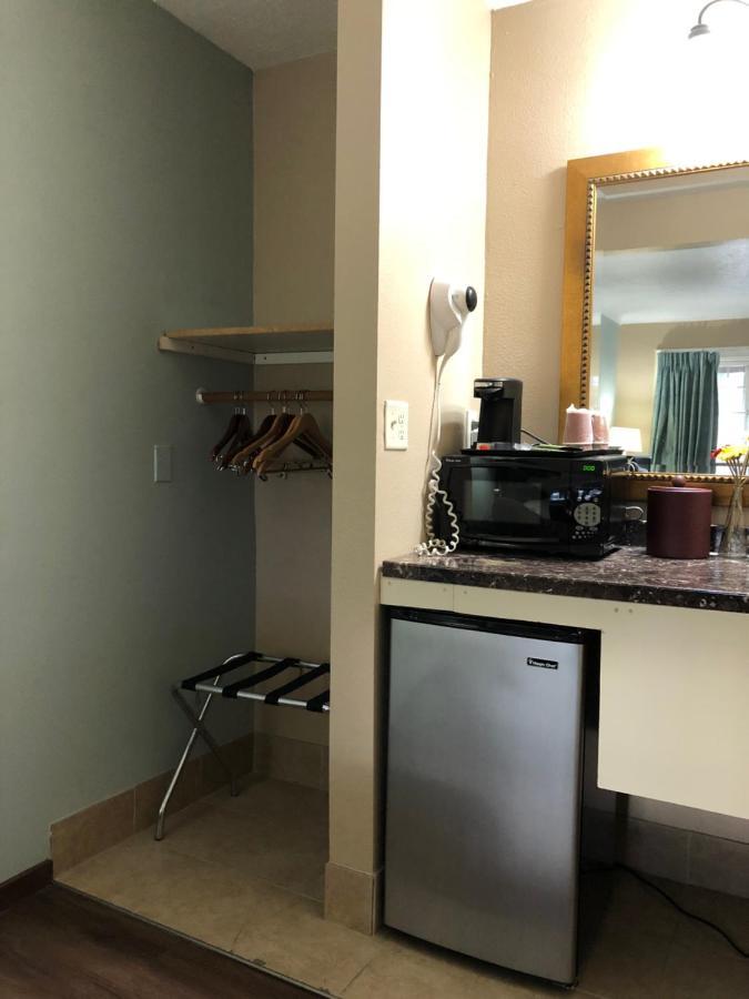 Value Inn Motel Eugene Airport Екстер'єр фото